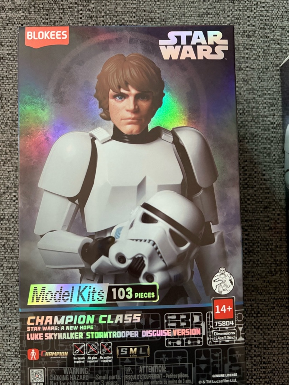 Star Wars Luke Skywalker Stormtrooper Disguise Model Kit - White